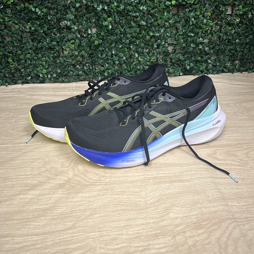 Asics Black and Yellow Athletic Shoes with Sleek Design - Picture 3 of 6